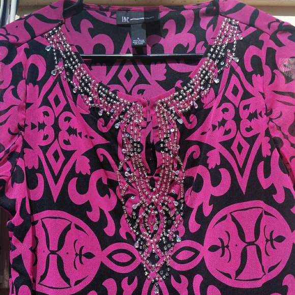 Tops - Women's INC Fushia/Black Quarter Sleeve Top